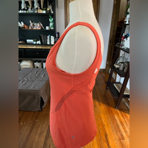 Lululemon Rise and Flow Luxtreme Coral Tank - Picture 3 of 7